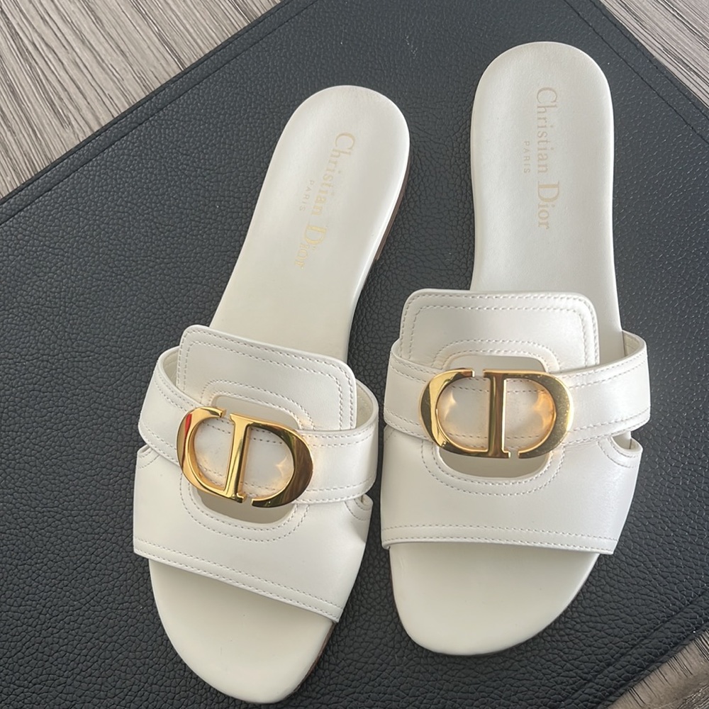 DIOR Montaigne Mule in Calfskin off white size 8.5 - Picture 3 of 7